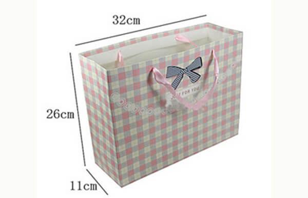 Thiết kế túi giấy